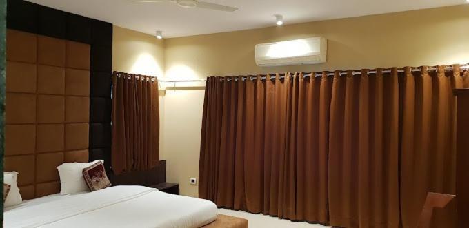 Lion'S Cage Villa Igatpuri Exterior photo